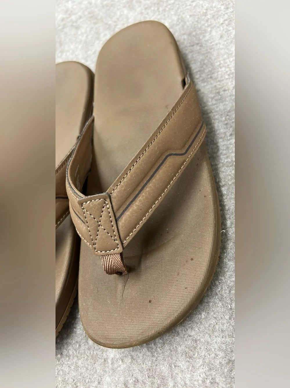 Boys Brown Flip Flop Sandals Size 4-5